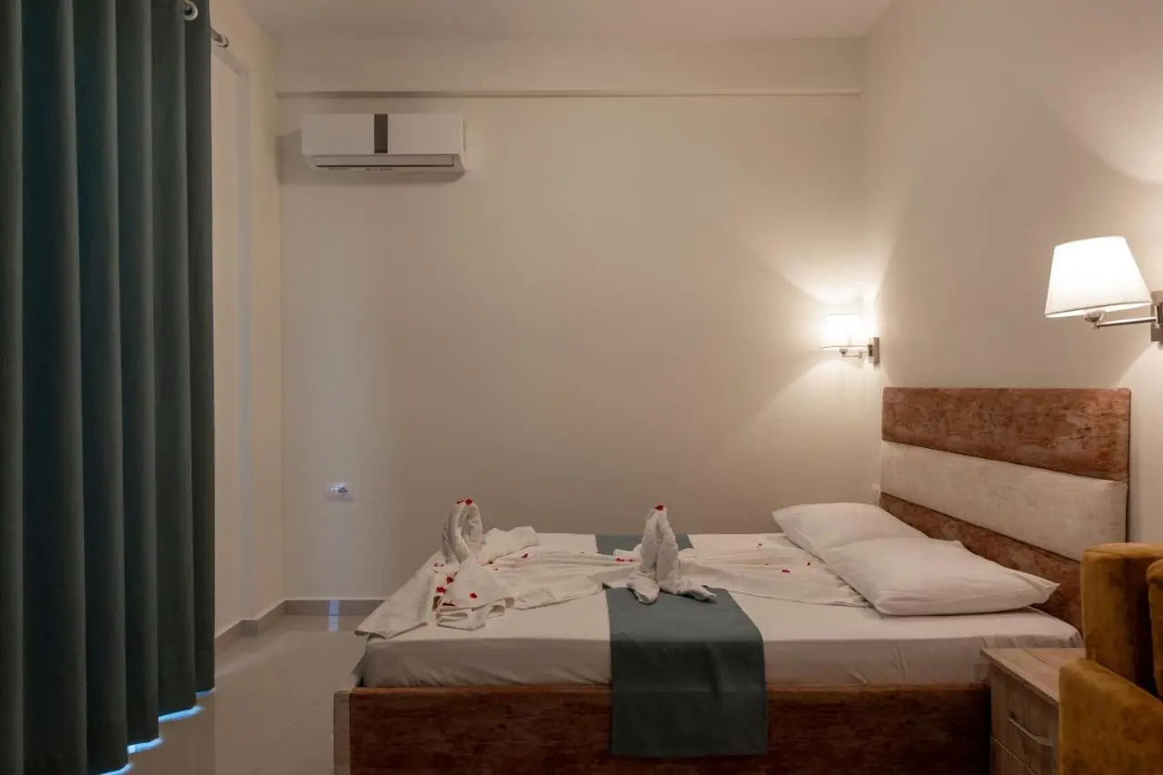 Golden Hotel