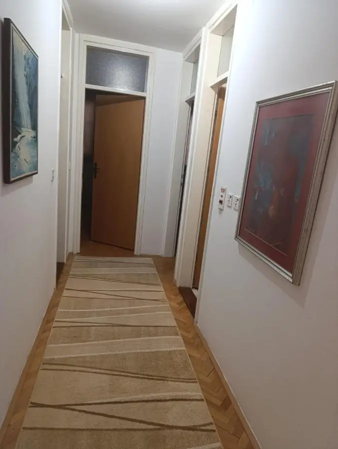 Centar SA with free garage parking