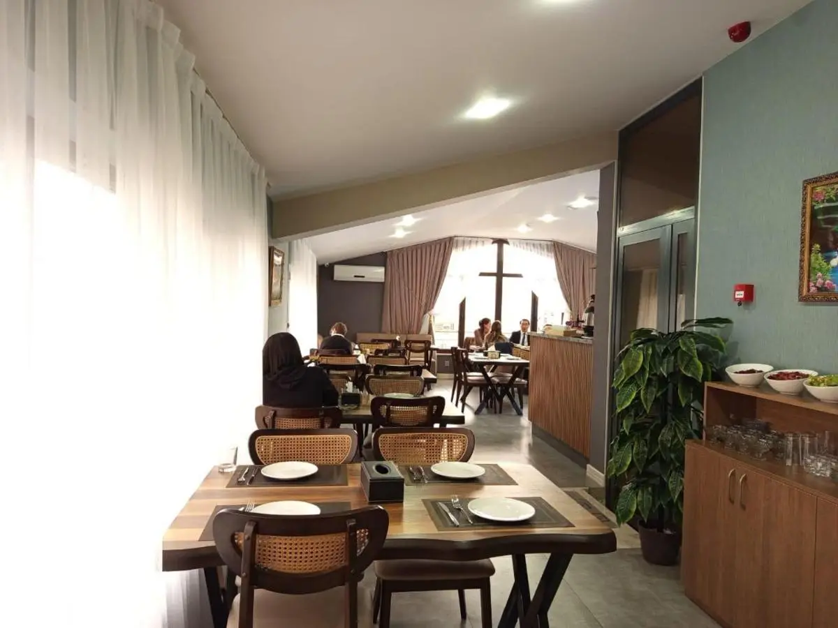 Royal Meridien Hotel