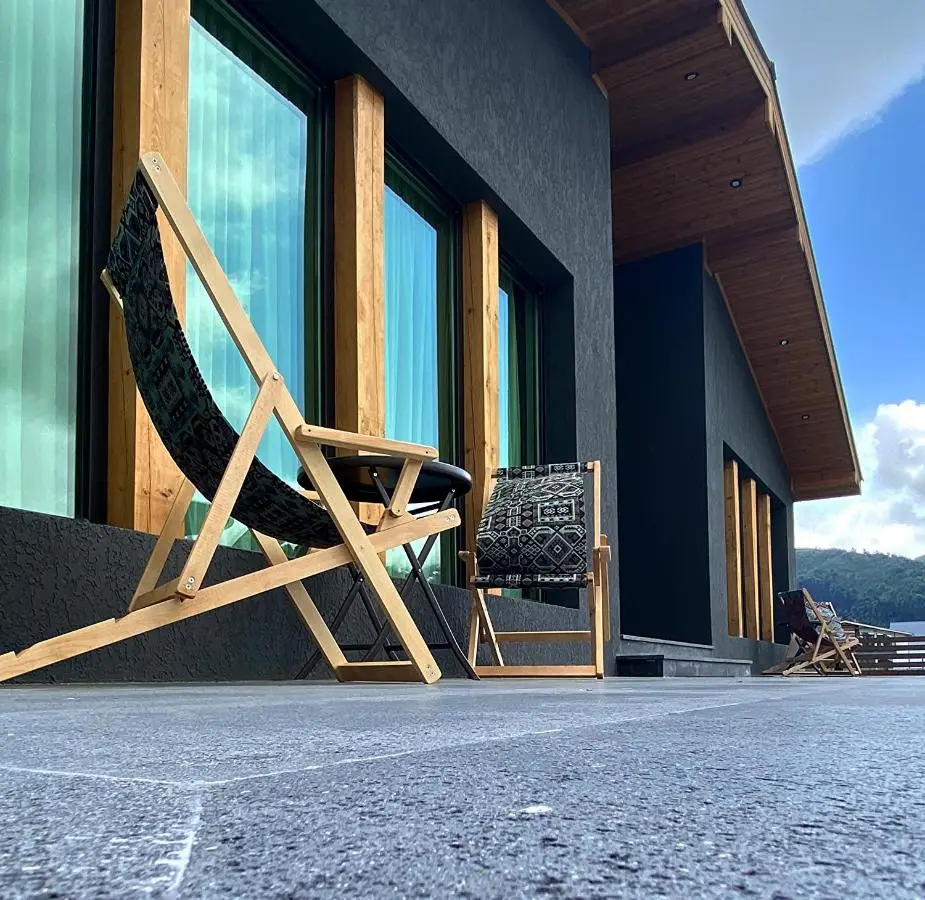 TwinSide Chalet Bakuriani