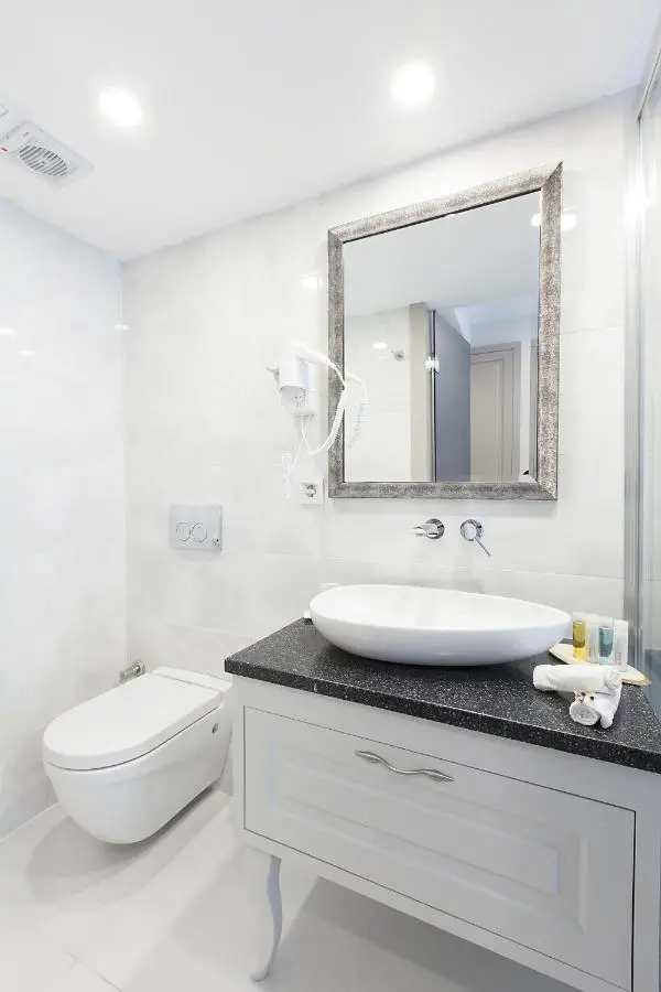 Perla Galata Hotel