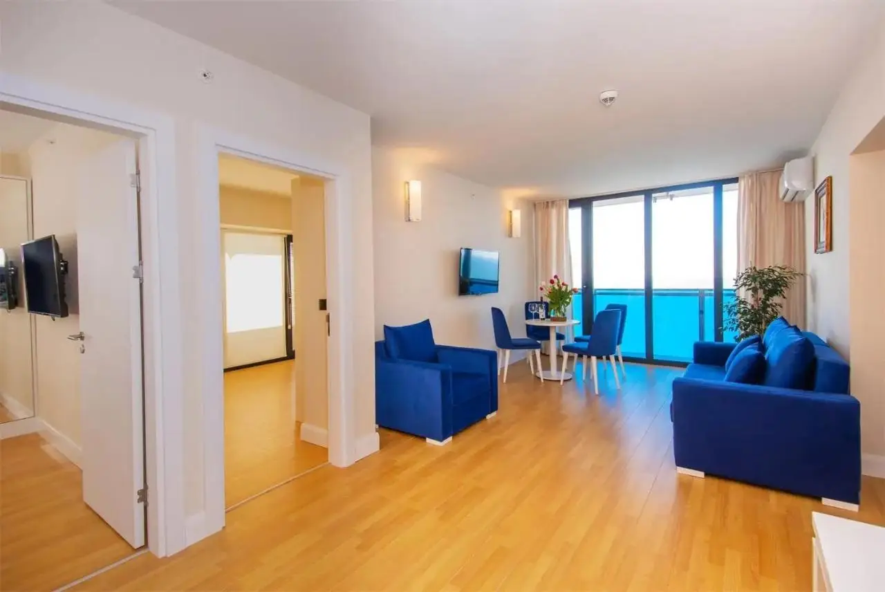 Batumi Sea View Aparthotel Royal
