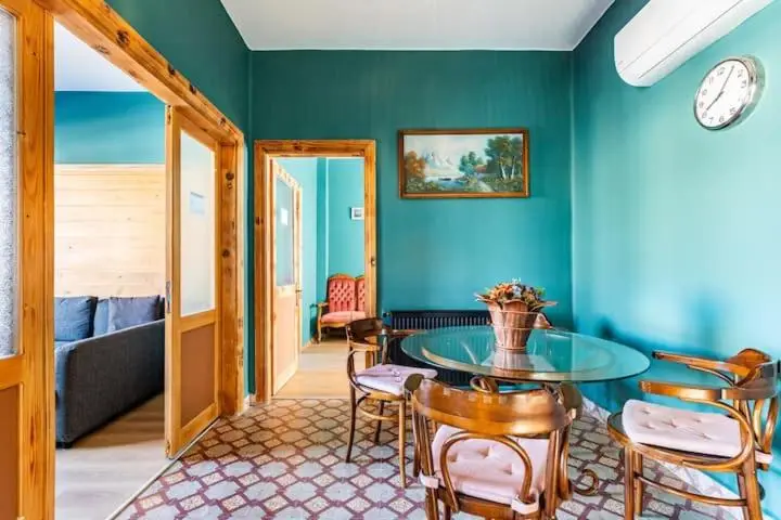 Waterfront Villa by the Tram - Private Terrace with Dome & Golden Horn View in Fatih