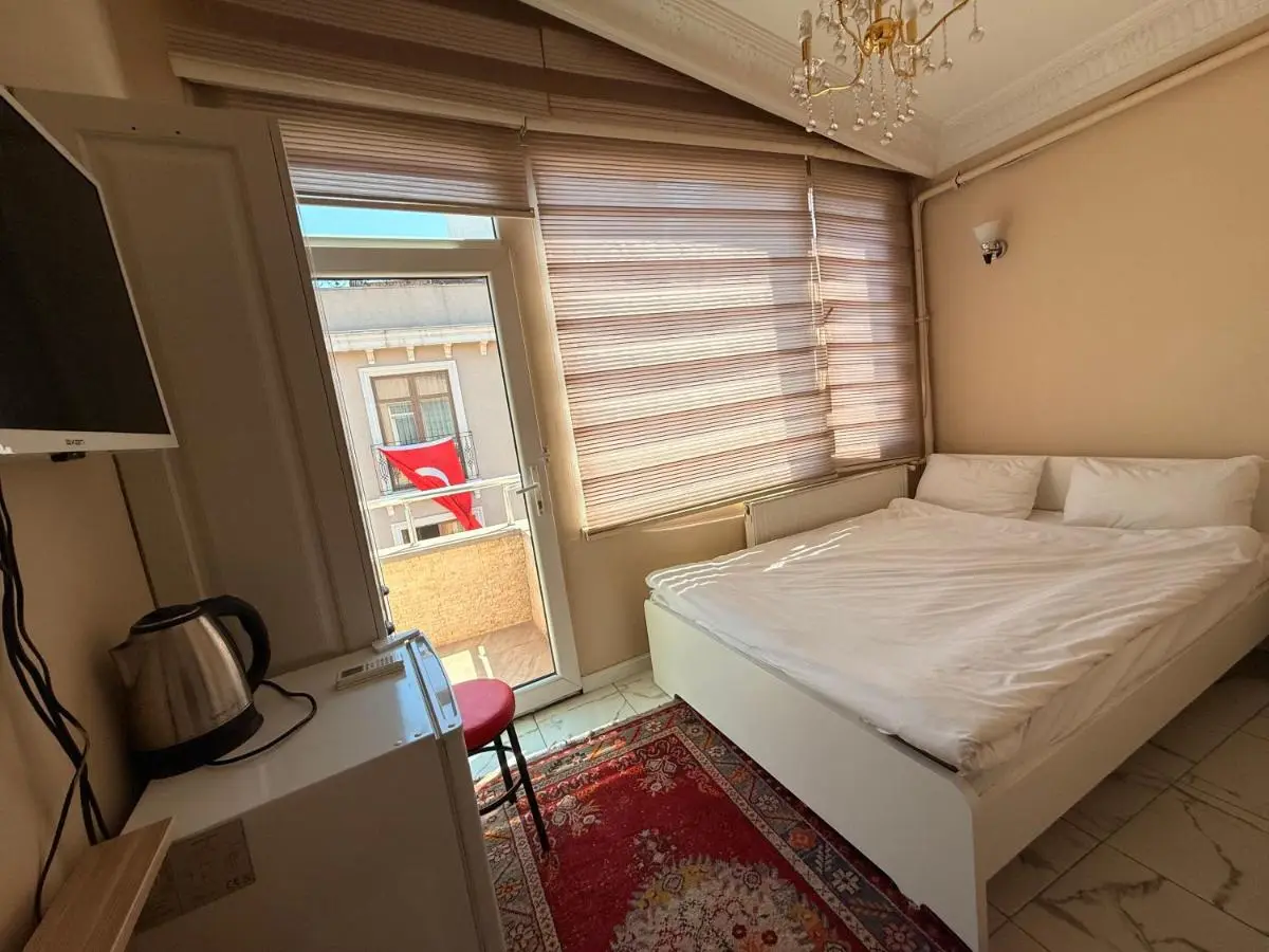 IQ Hotel
