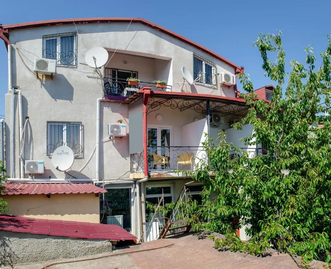 Hotel S.R
