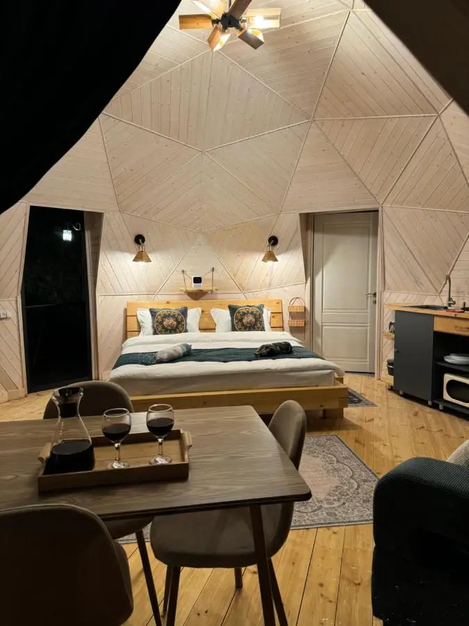 Glamping EmeralD