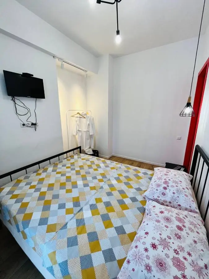 Holiday Rooms 8