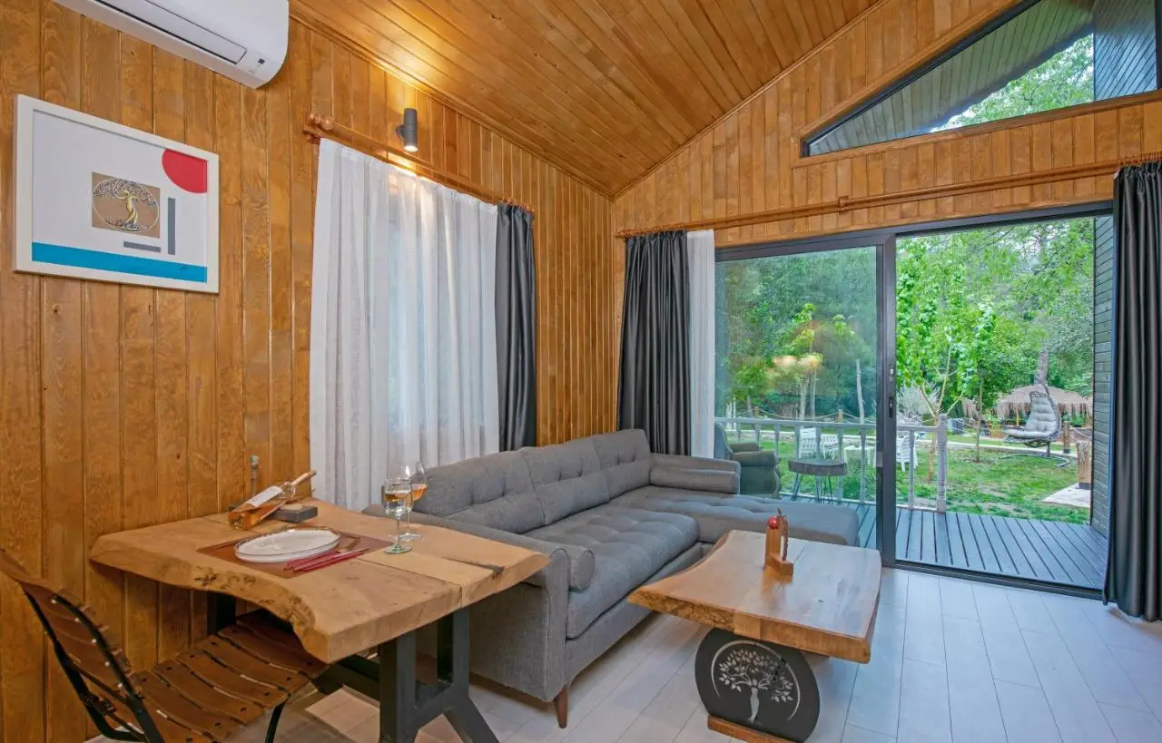 Yusalis Garden Hotel