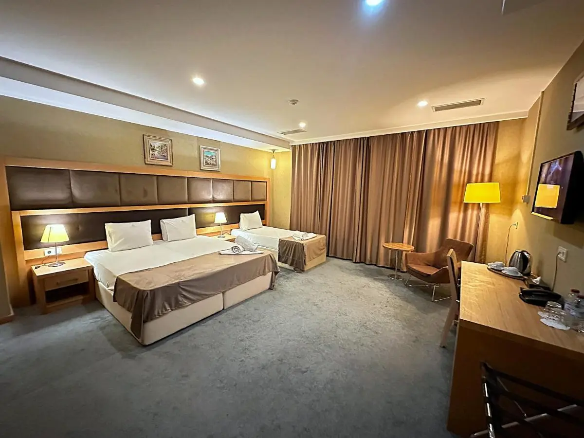 GM City Hotel Baku - Free Swimming Pool