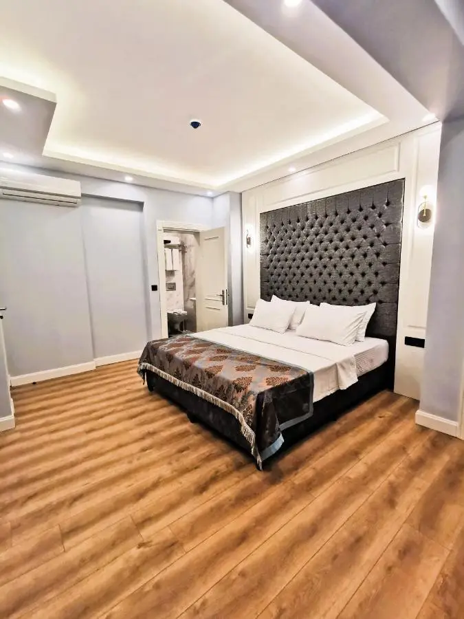 Luxx Garden Hotel