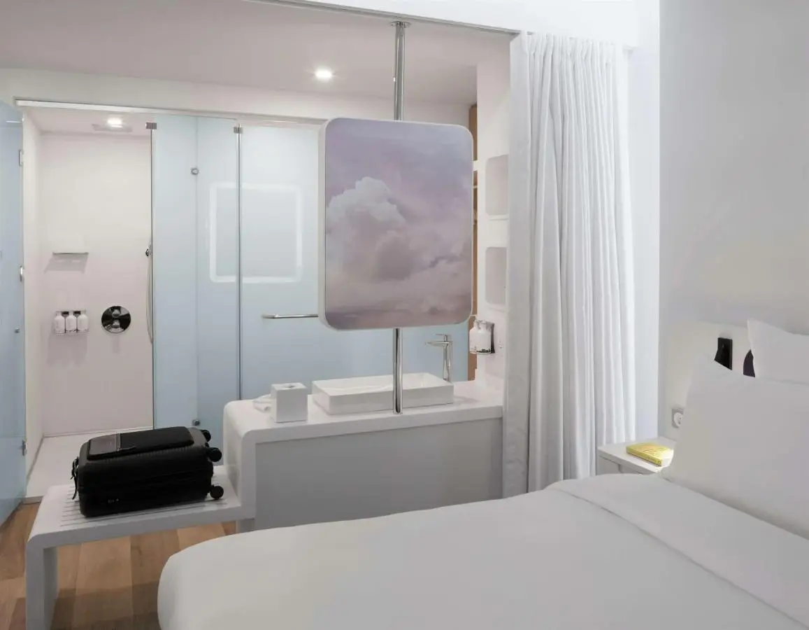 YOTELAIR Istanbul Airport, Duty free - International Transit area
