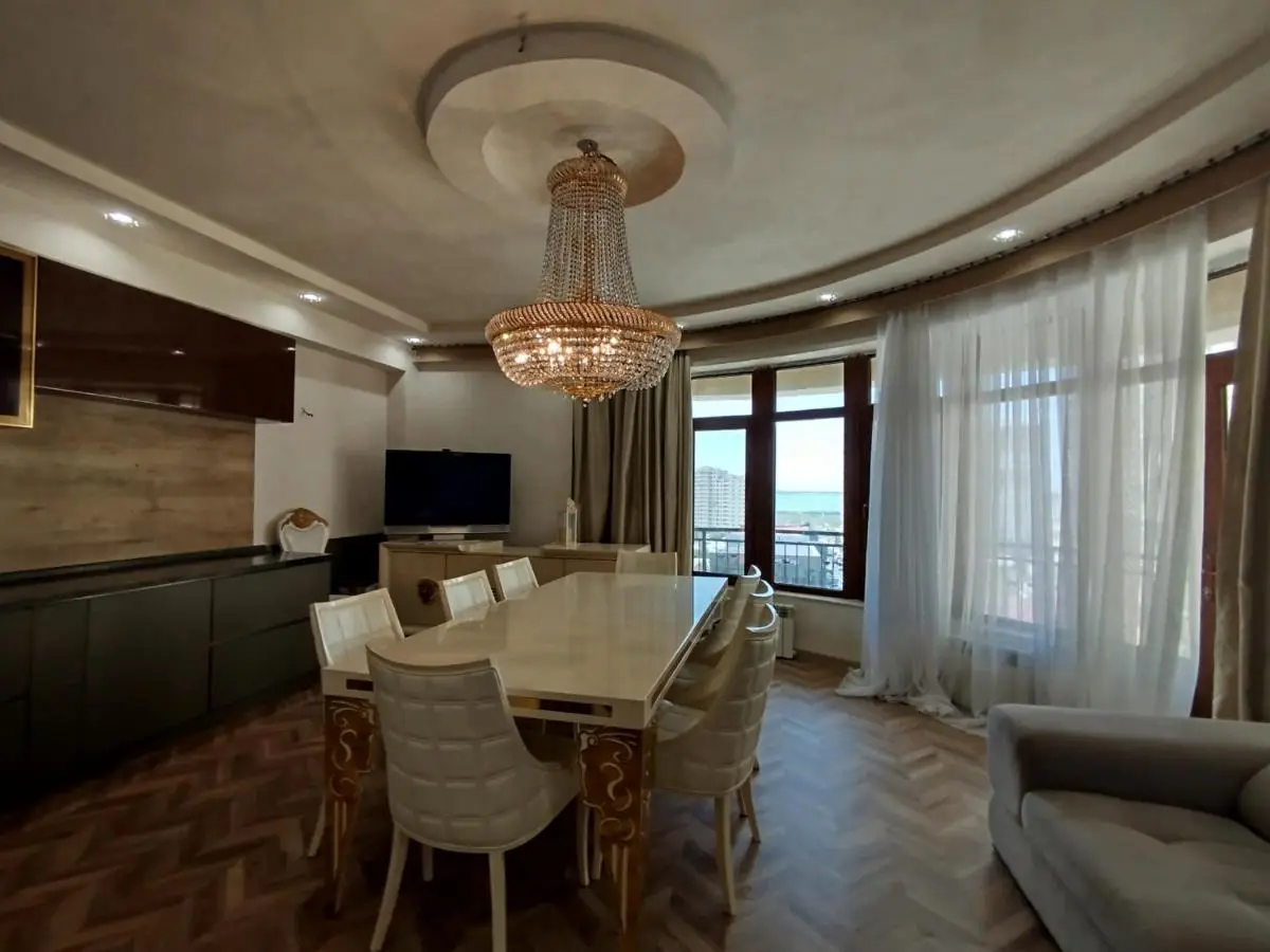 Baku Lake view apartment