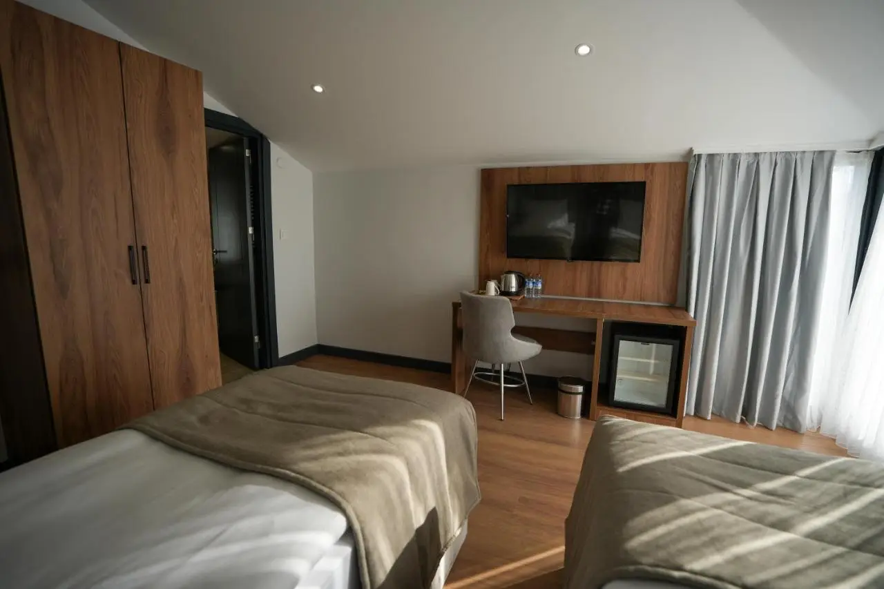 Business Life Hotel Güneşli