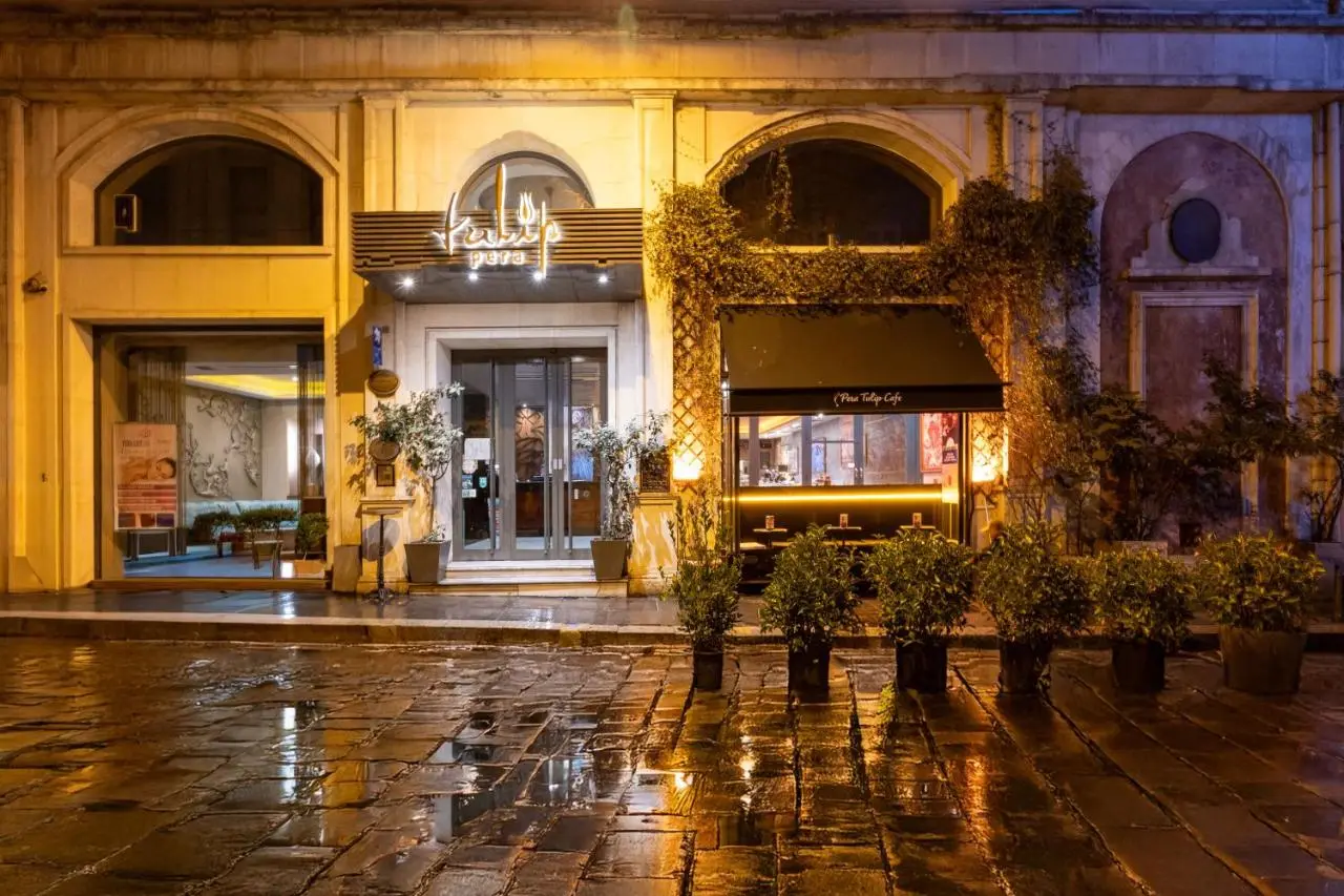 Pera Tulip Hotel & SPA