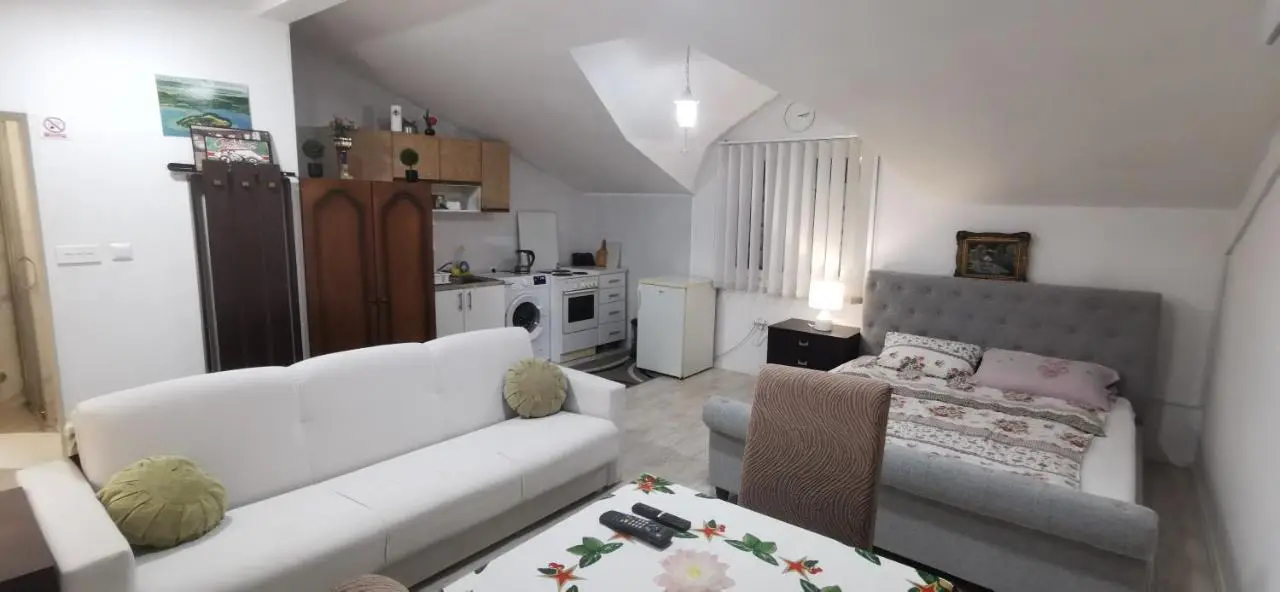 White Apartment Sarajevo - Free Parking