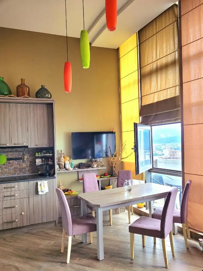 2 levels penthouse with a SUNSET SEA VIEW! Balcony and window 8x4m!