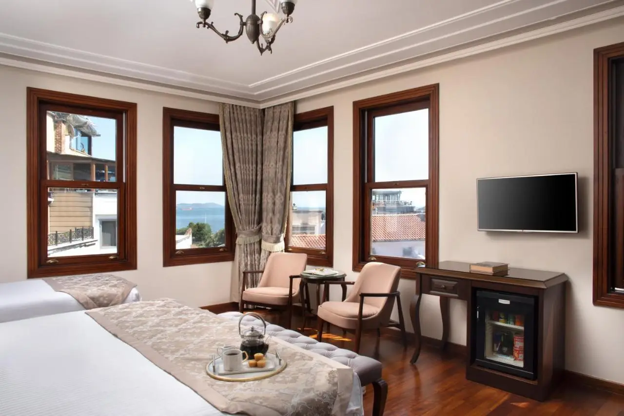 Bender Hotel - Old City