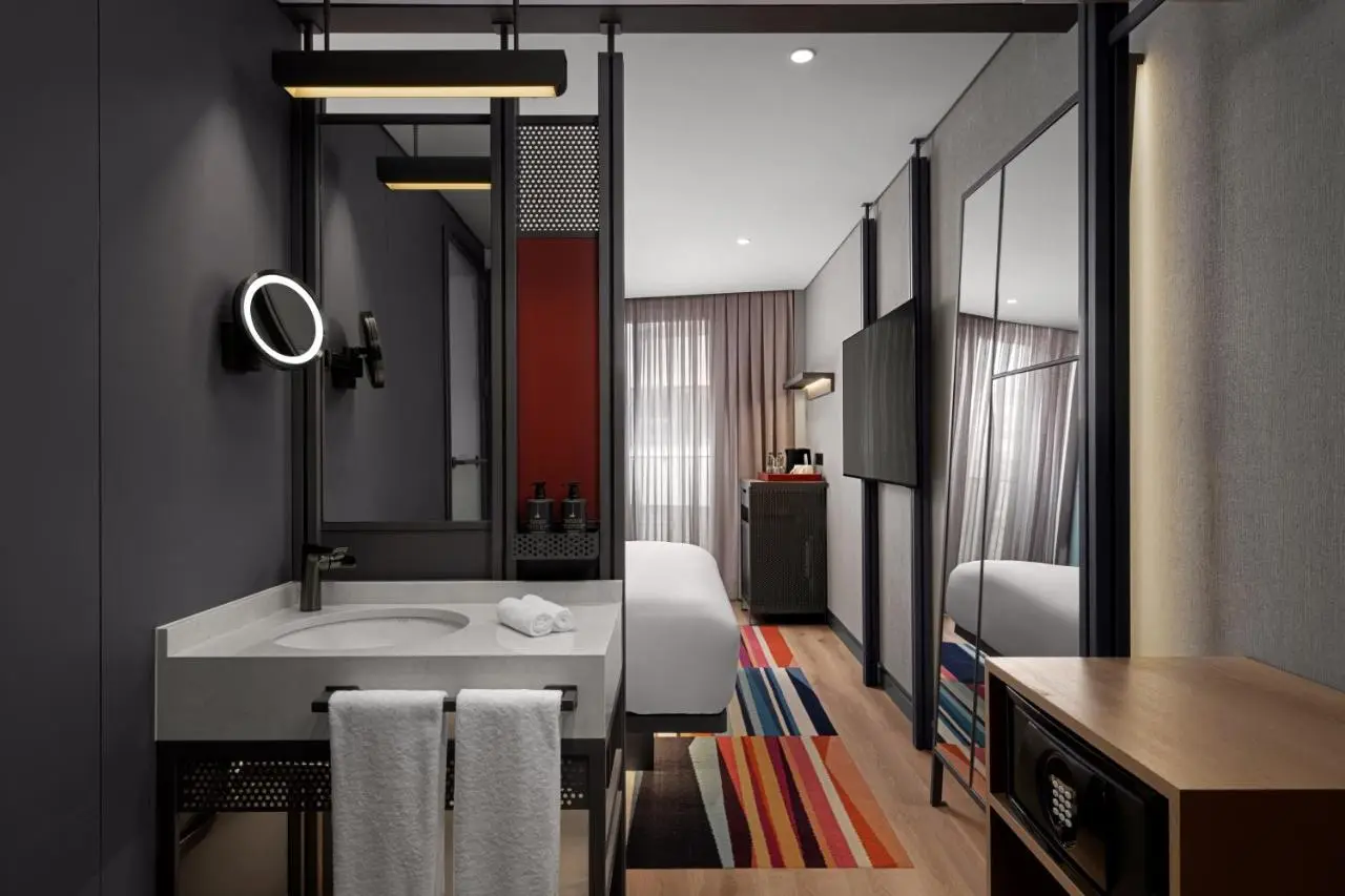 Aloft by Marriott Istanbul Karakoy