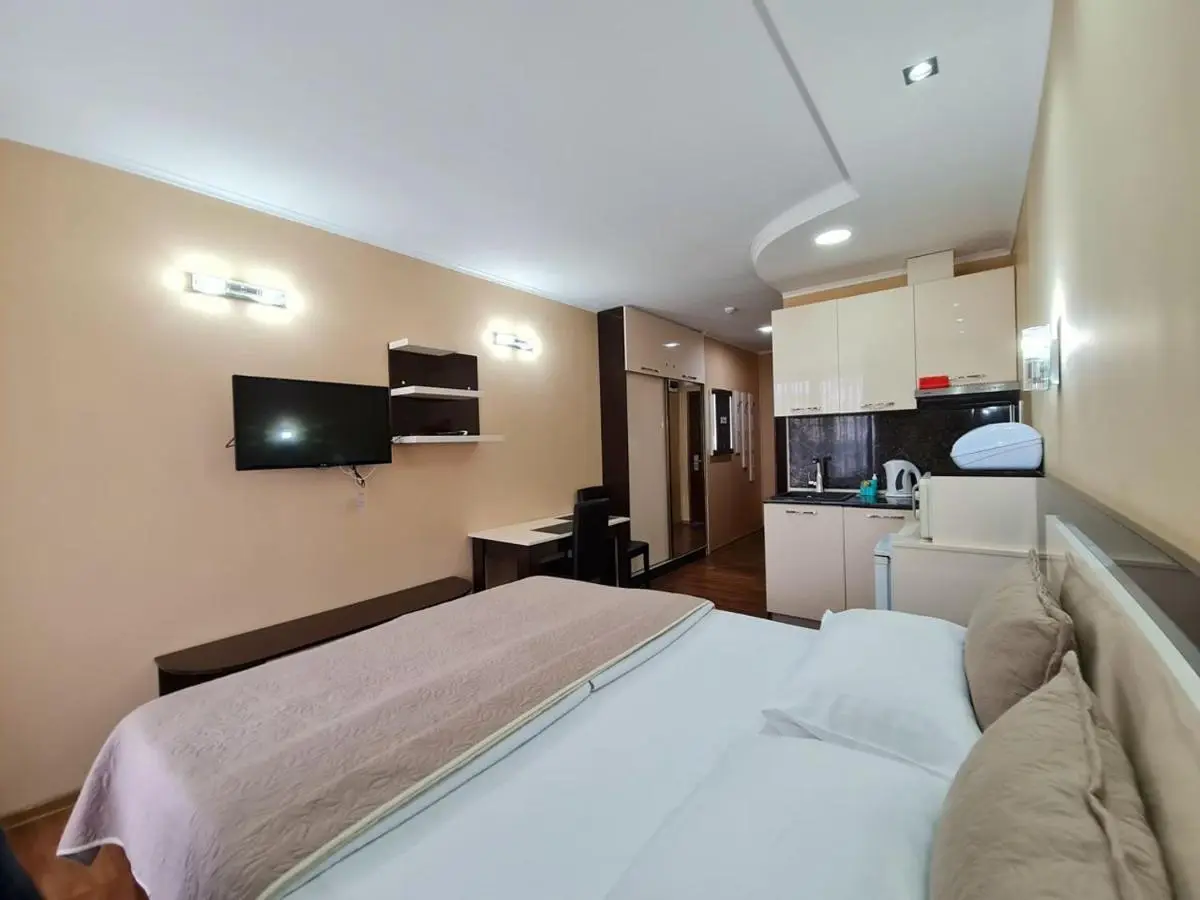 D&D Sea View First Line Apartments
