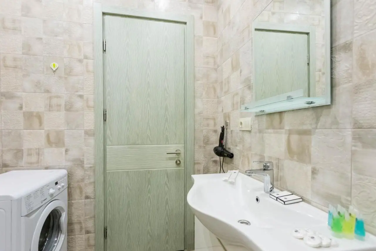 NEW! - Downtown Apartment
