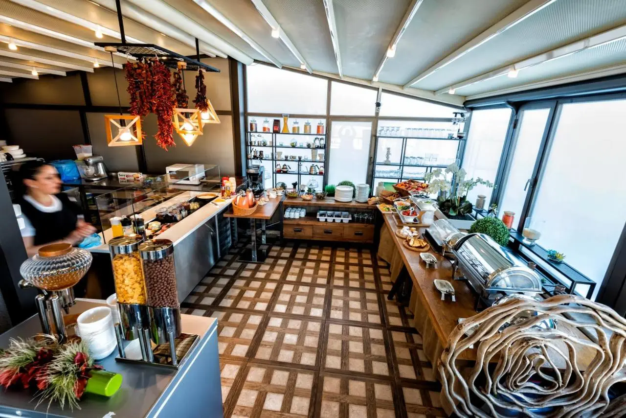 BGuest Hotel & Residence