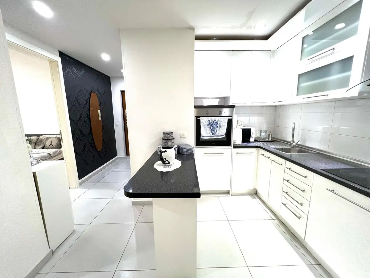 Apartment /Center/ 400 m from National Theatre