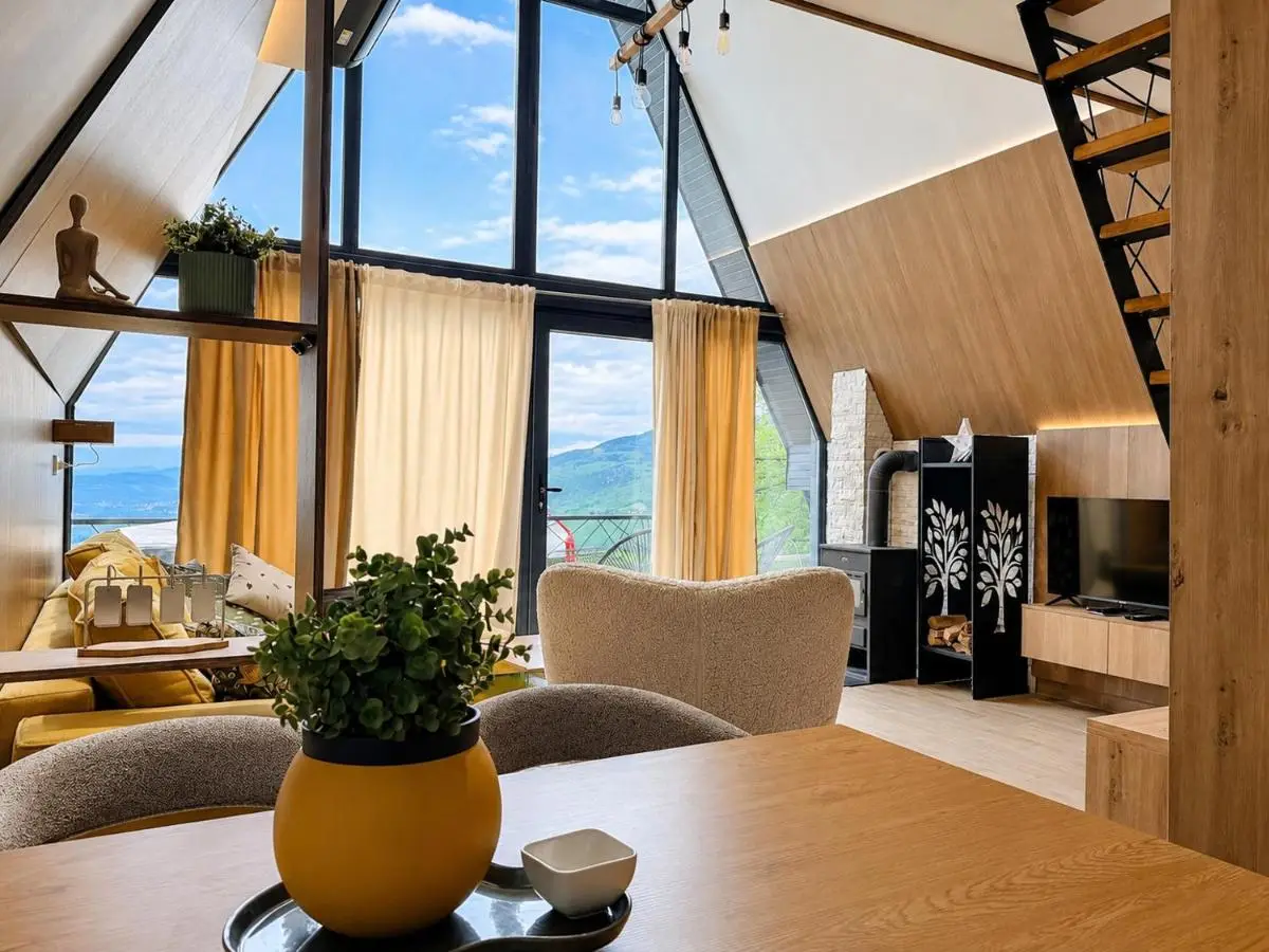 Klek 77 Luxury Chalets near Jahorina