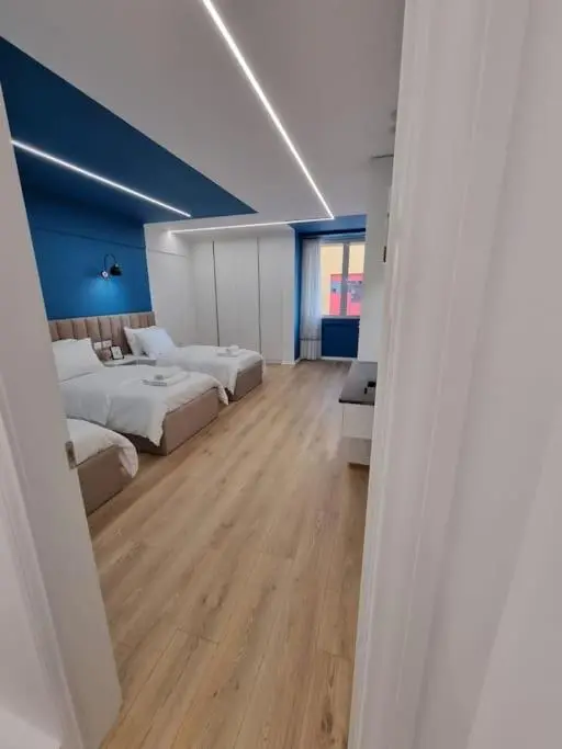 Central Continental Apartment