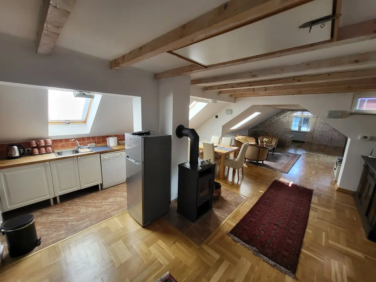 Superior 2   106m2 Apartment A/C free Parking
