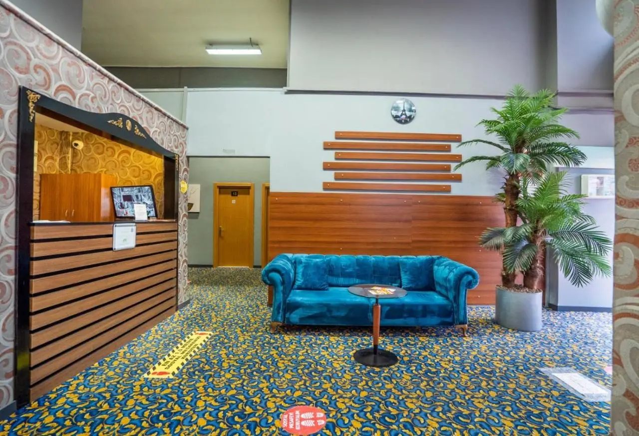 216 Hill Suites