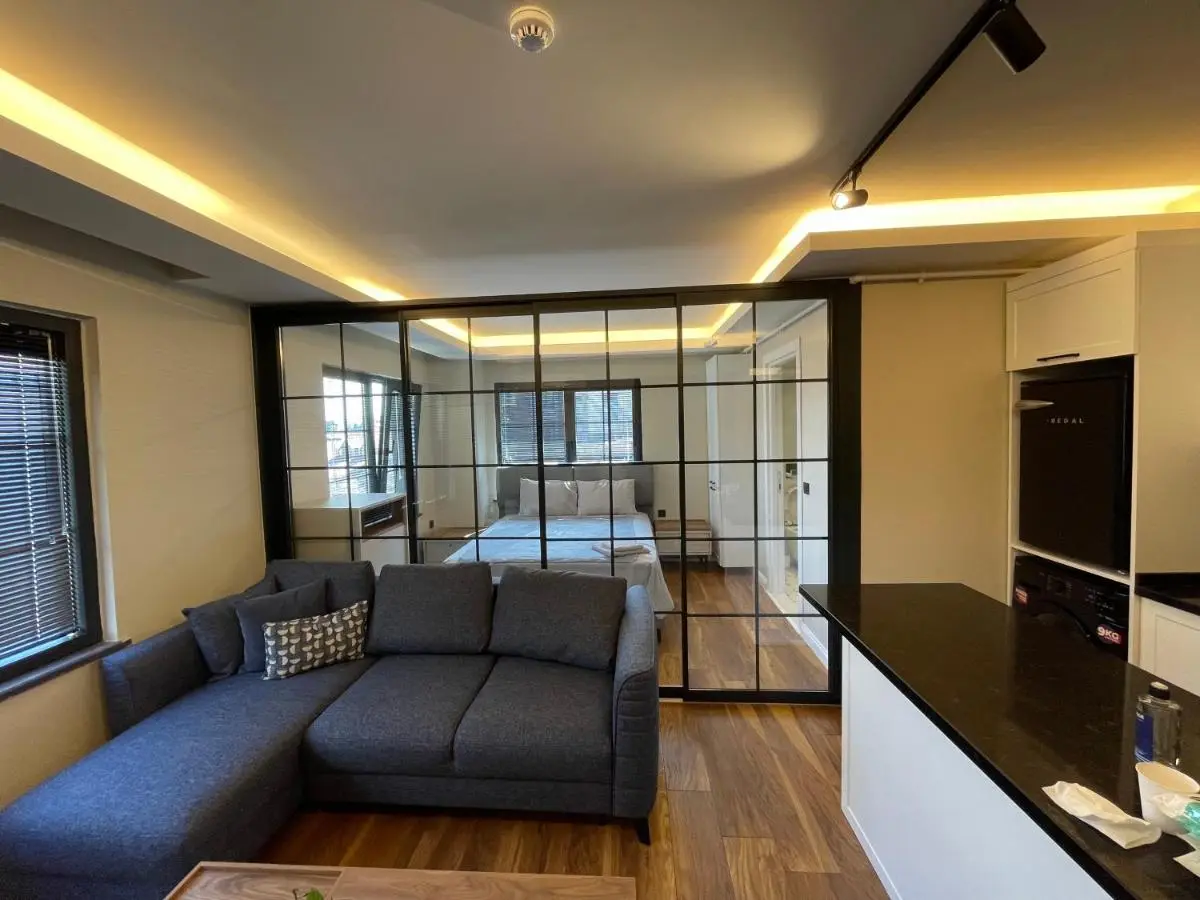 ARC HOUSE