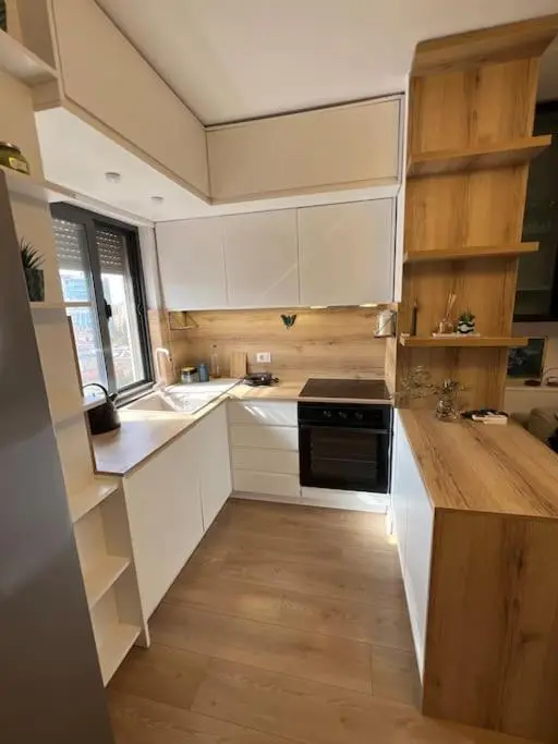 Hugo Apartment