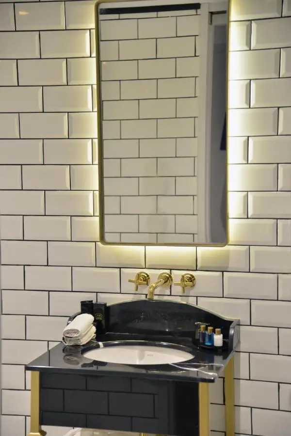 A11 HOTEL Exclusive