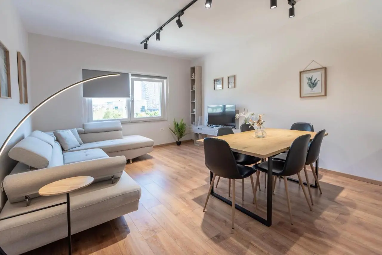 2BR at Artist's Palace - Skanderbeg Square Views
