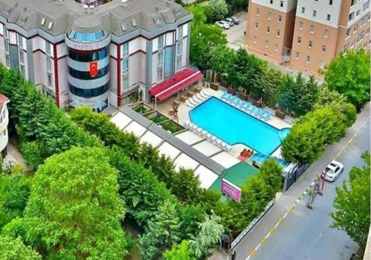 Gardan Hotel