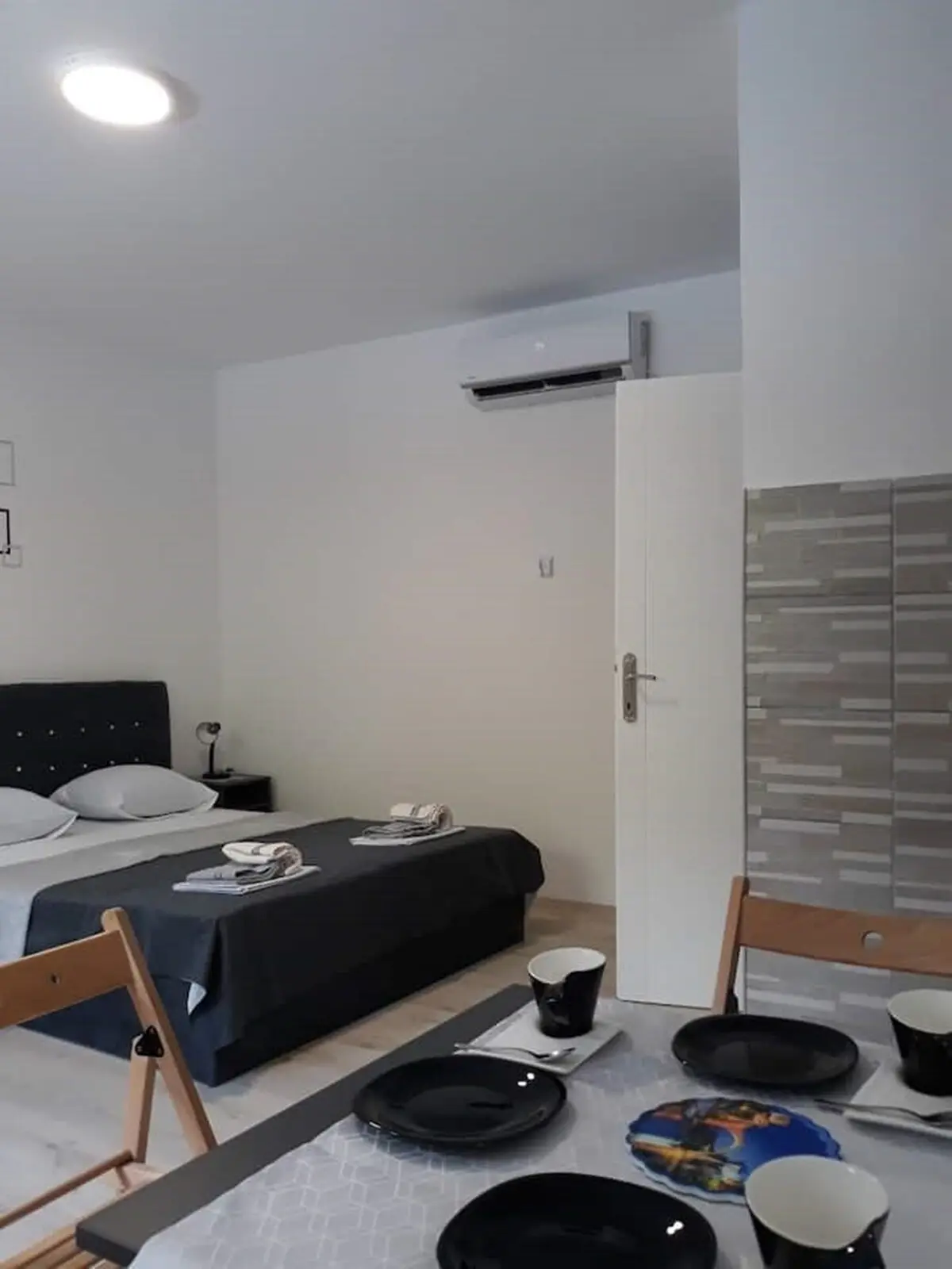 Naar 1 - cozy APT+ FREE PARKING