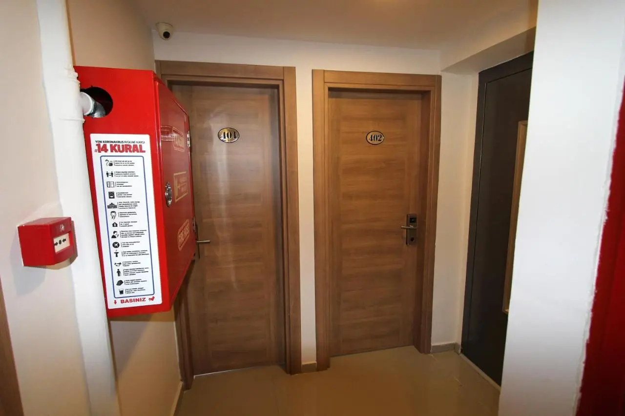 Metrohill Hotel