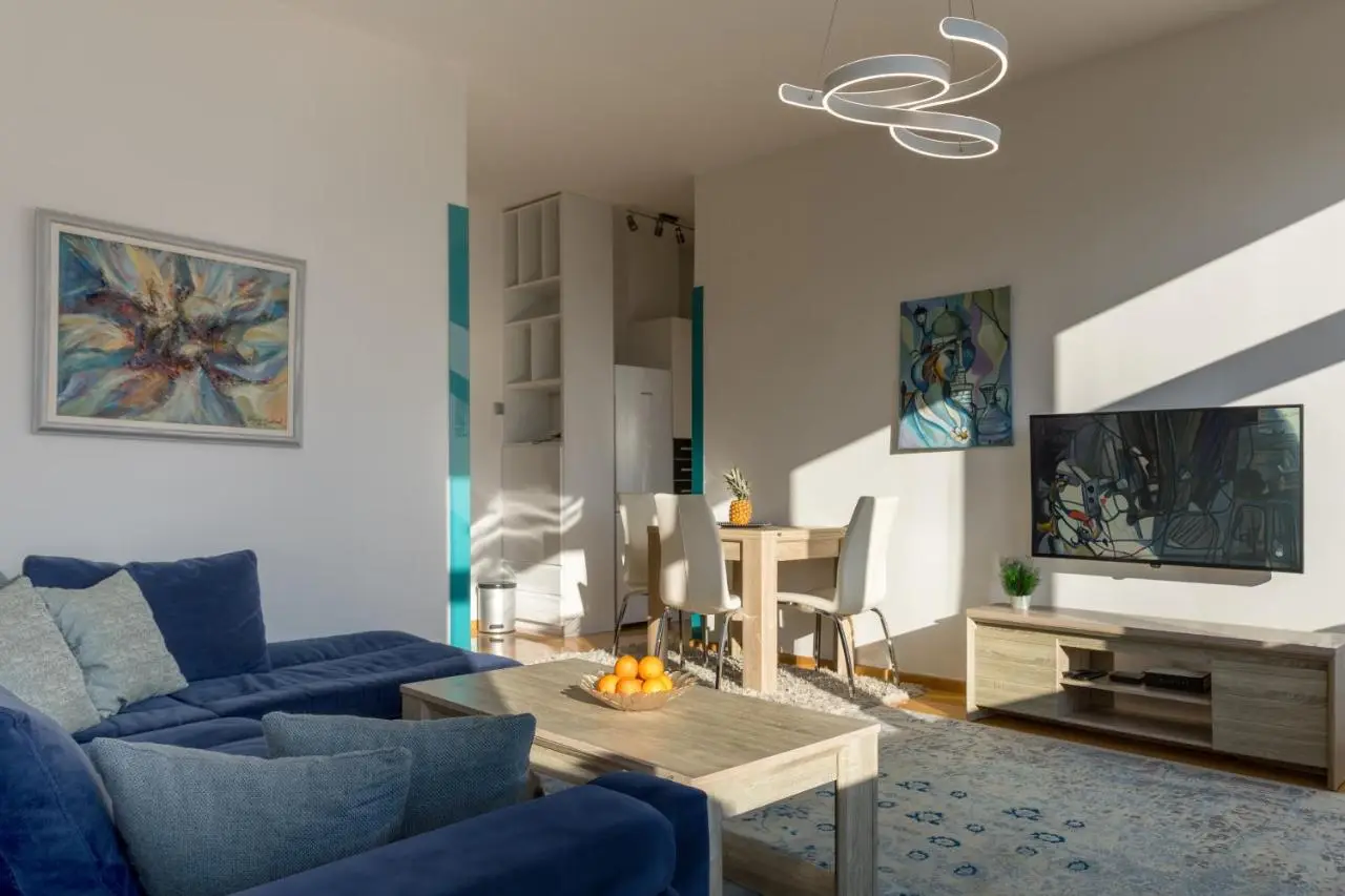 Central Apartment Mirza