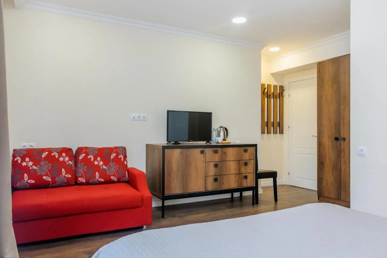 Kokhta Plaza Boutique Hotel