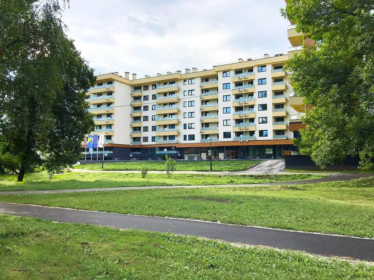 Park Apartment