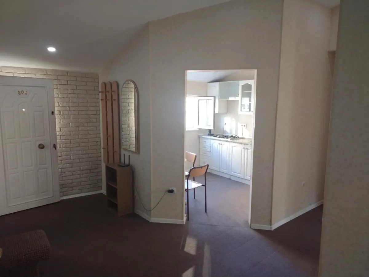3-bedroom apartment on Nizami street