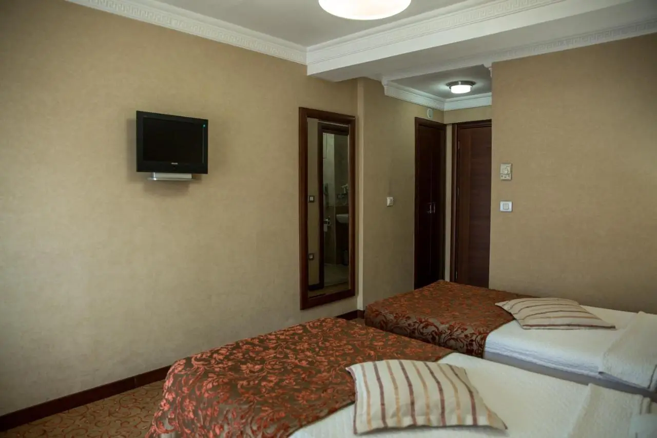 Yuksel Hotel