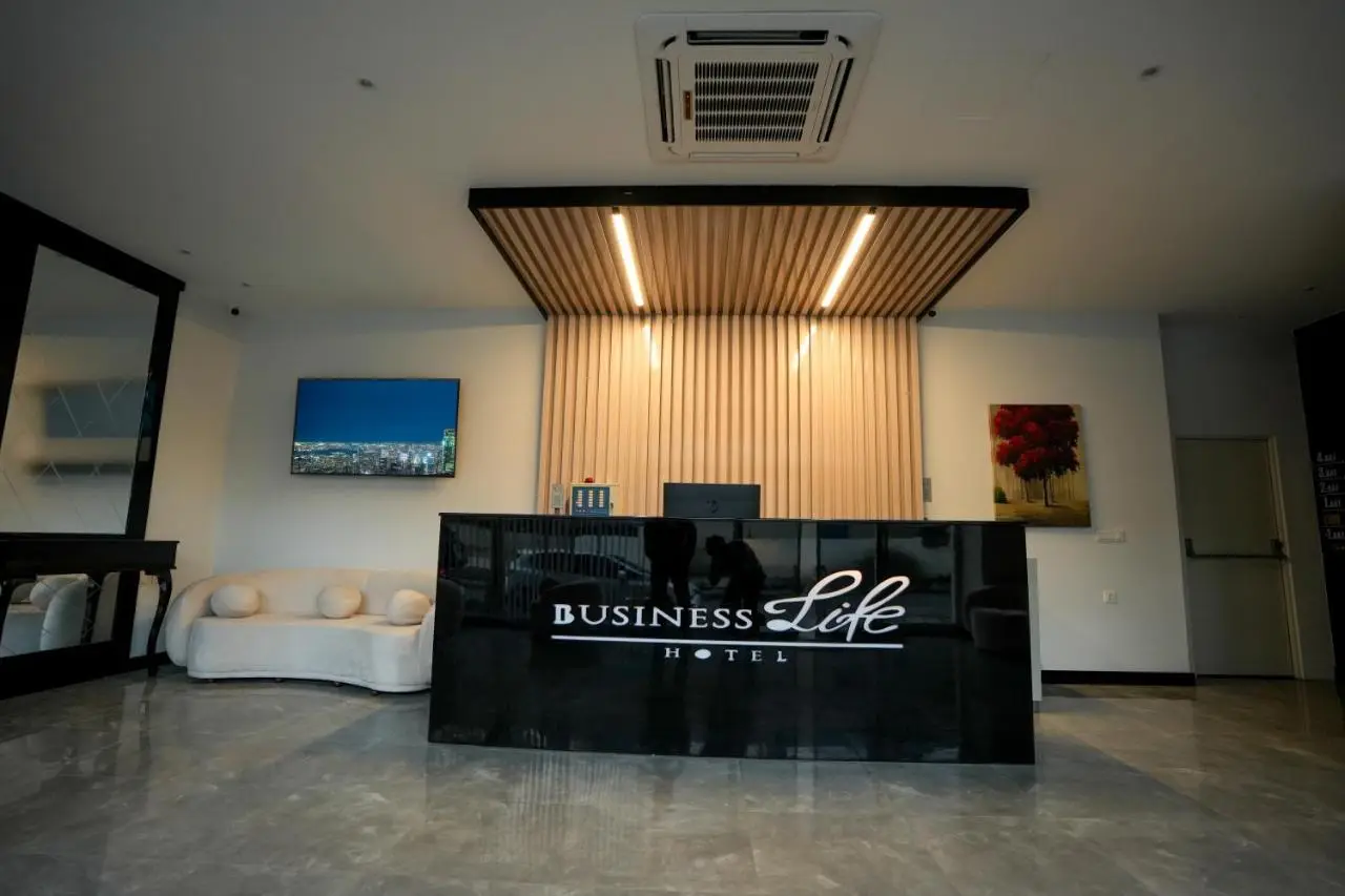 Business Life Hotel Güneşli