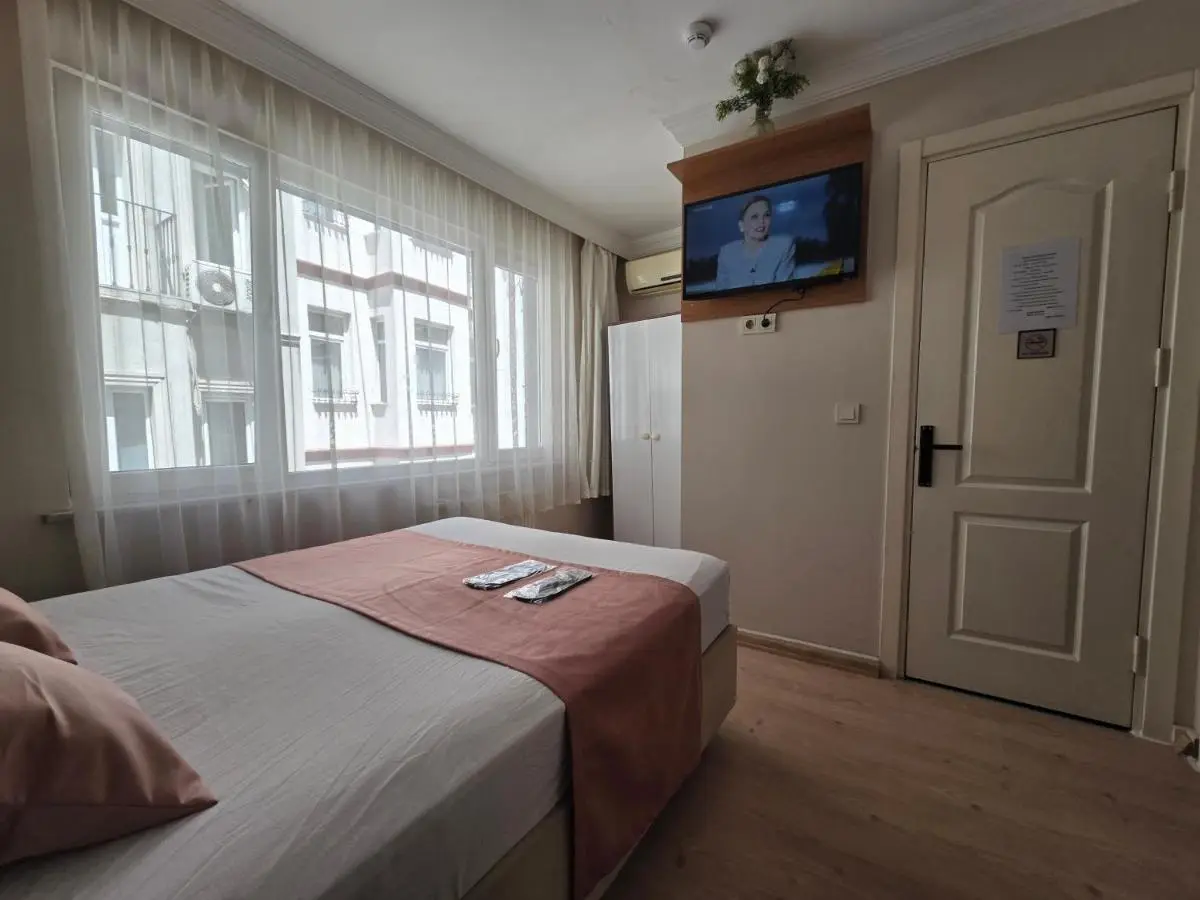 TAKSİM LİFE HOUSE