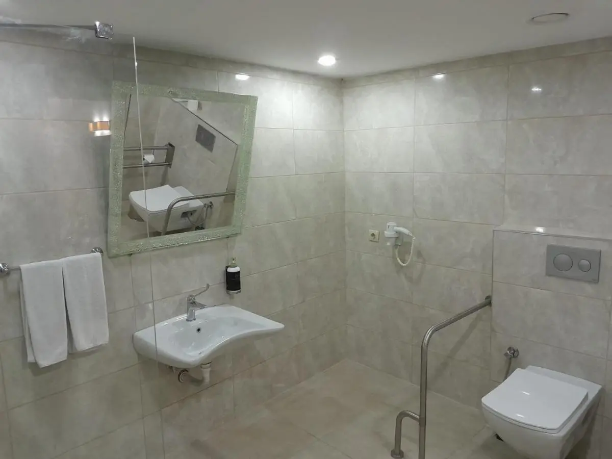 Grand Halic Goldenhorn