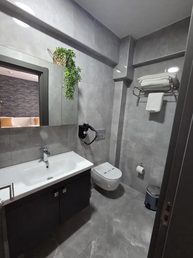 Zulu Suites
