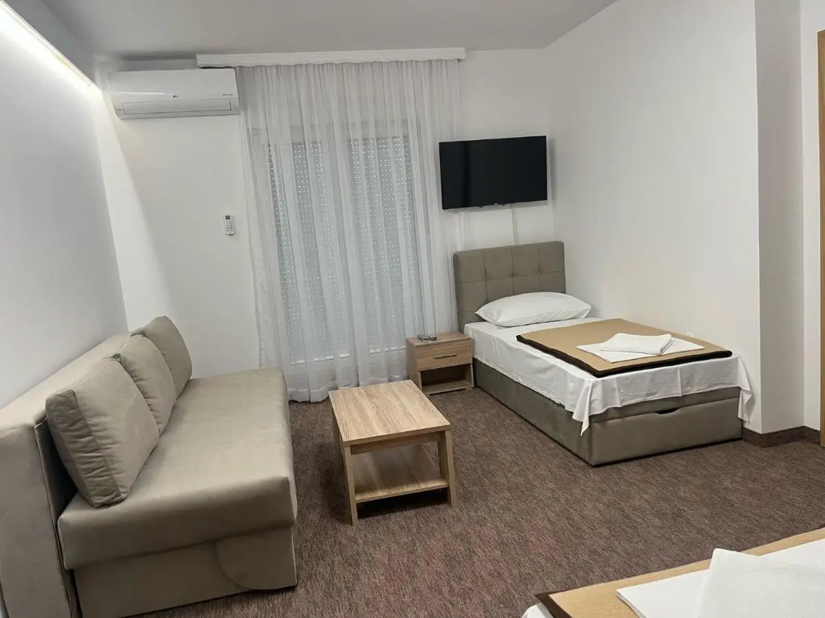 Motel Aura
