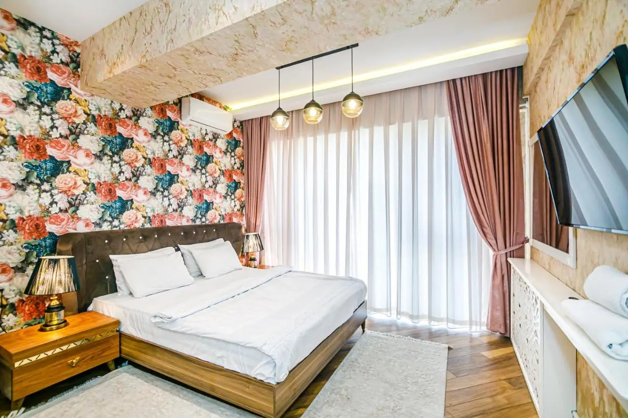 CRYSTAL Luxury Apartment on BAKU