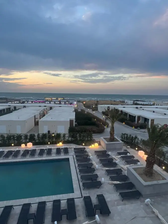 Sea Breeze Baku