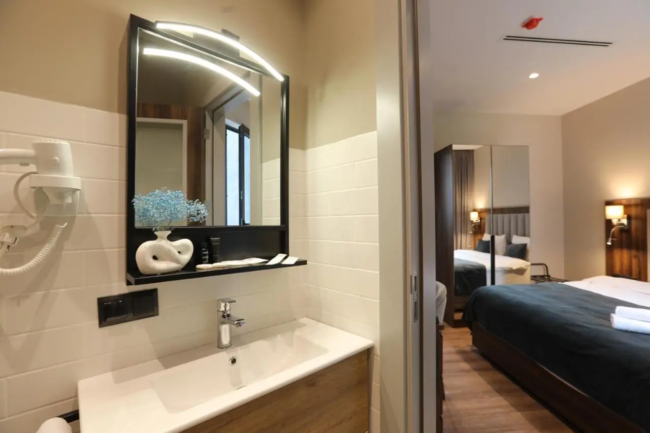 White Hill Hotel